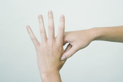 Spring Cleaning for Your Back: Acupressure Points to Reduce Back Pain