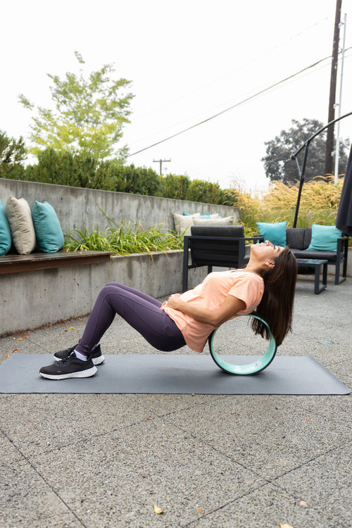 6 Stretches for Upper Back Pain That Are a Must