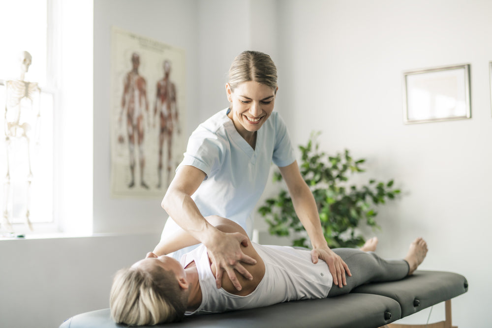 15 Reasons Everyone Should Visit a Chiropractor